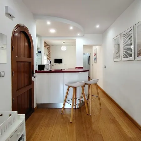Apartamento A 1 Min De La Playa, 2 Hab Y Terraza *